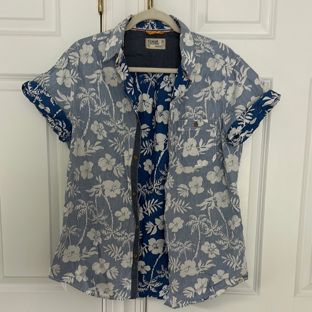 Free Planet Blue and White Casual Button Down Shirt